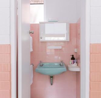 Swansea Hotel | Black Swan Waterfront Motel