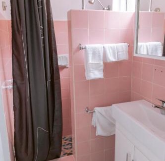 Swansea Hotel | Black Swan Waterfront Motel