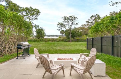 East Naples Apartment | Black Vanilla - Stylish Symphony 3miles Downtown