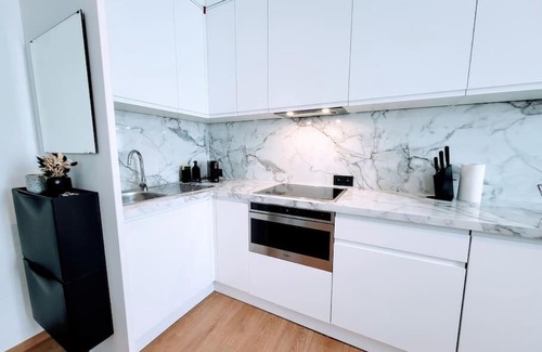 Nimy Apartment | Black&White Studio