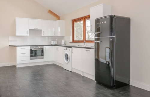 Chirnside Cottage | BLACKADDER LODGE, pet friendly, with a garden in Chirnside