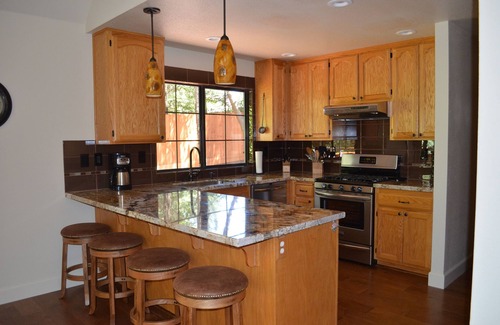 Graton House | Blackberry Cottage located next to Wineberry Lodge