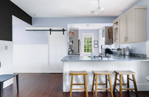 Cannonborough Elliotborough Condo | Blackberry Suite 3BR 2BA | Steps to King St!