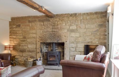 Beeley House | Blackcurrant Cottage At Stanton Ford Farm