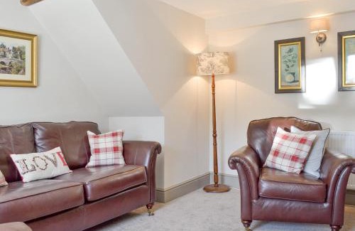 Beeley House | Blackcurrant Cottage At Stanton Ford Farm