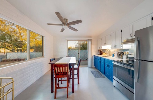 St. Francis Cabrini Apartment | Blacklidge A (Deepak & Jackie)