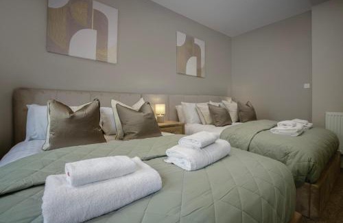 South Shore Villa | Blackpool Pleasure Beach Luxury Villa