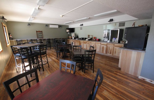 Deadwood Hotel | Blackstone Lodge & Suites