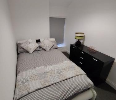 Blaencwm House | Blaenrhondda Cottage Sleeps 6