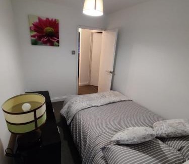 Blaencwm House | Blaenrhondda Cottage Sleeps 6