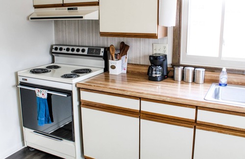 Ellsworth House | Blake Street Bungalow
