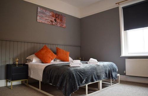 Holt House | Blakeney House