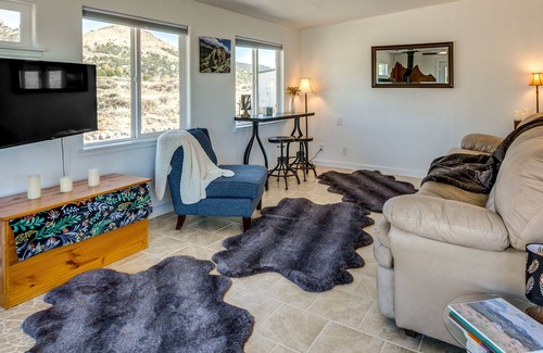 Blanca Cottage | Blanca Mountain Cottage w/ 365 Dark Sky Views!