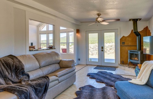 Blanca Cottage | Blanca Mountain Cottage w/ 365 Dark Sky Views!