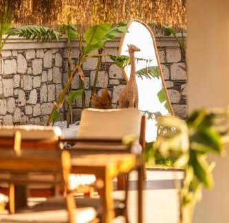 Cesme Hotel | Blanco