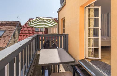 Muritz Apartment | Blaue Kombüse Altstadt Ferienwohnung im Fischerhaus
