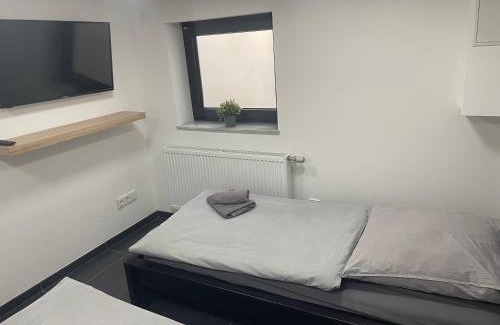 Rhein-Erft-Kreis District Apartment | Blauer Stein 7a Doppelzimmer 03 - 2 Betten