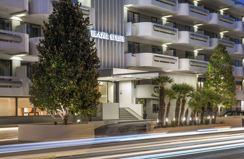 Vari-Voula-Vouliagmeni Apartment | Blazer Suites Hotel
