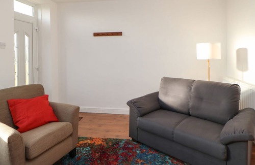 North Bitchburn Cottage | BLEAT HOUSE, pet friendly, with a garden in Cockfield, Yorkshire