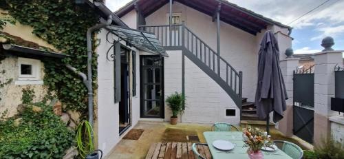Fontainebleau Apartment | Bleautiful Joséphine - Maison de ville avec jardin