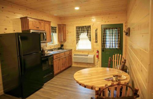 Millersburg Hotel | Blessing Lodge by Amish Country Lodging