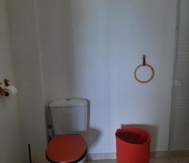 Le Robert Apartment | Bleu Paille