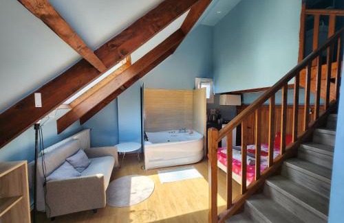 Sevran Apartment | Bleu studio jaccuzi appart