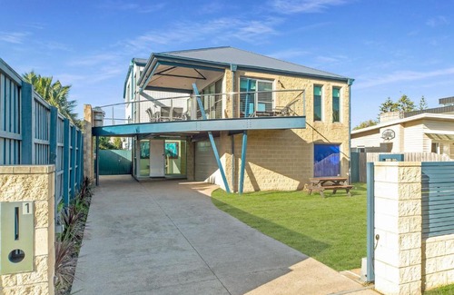 Rye House | Bliss on the Bay Full House