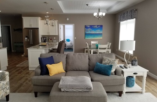 Greenbush House | Bliss On The Bluff- Luxury Lake Huron Vacation Getaway
