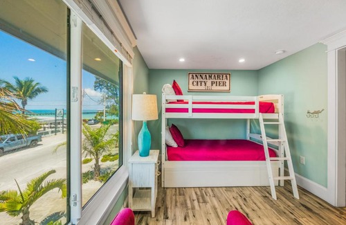 Anna Maria House | Blissful Bay at Bayside Bungalow