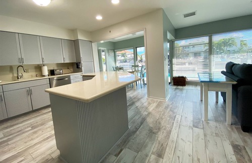 The Cove House | Blissful, serene waterfront Deerfield Beach retreat. Close to the beach.