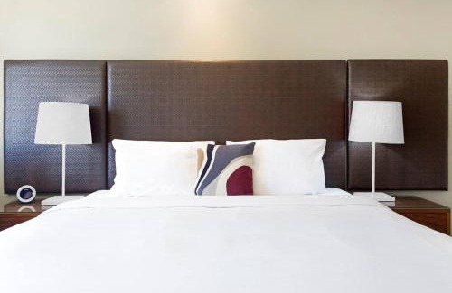 Darwin City Centre Apartment | Blissful Waterfront King Studio Steps to Esplanade
