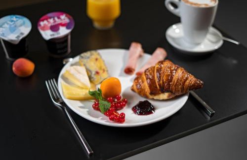 Clara Hotel | BLOOM Boutique Hotel & Lounge Basel