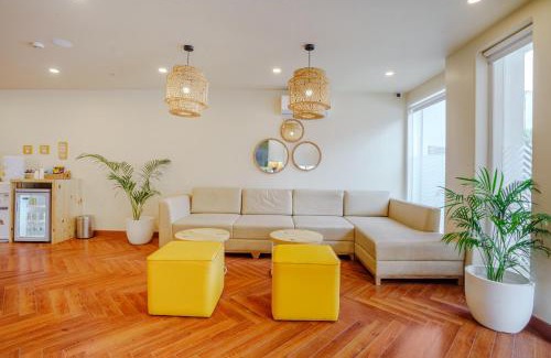 Karol Bagh Hotel | Bloom Hotel - Karol Bagh