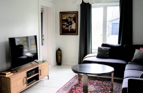 Bloomfield House | Bloomfield Bliss - Relax and Unwind