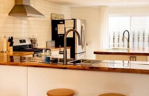 Bloomfield House | Bloomfield Bliss - Relax and Unwind