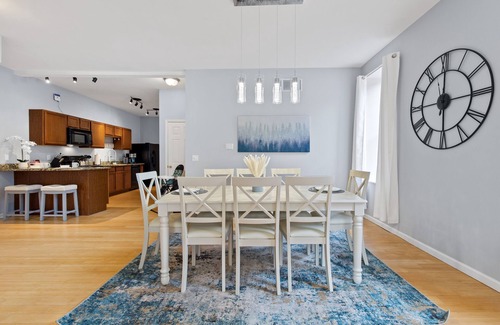 St. Louis House | Blooming Memories | JZ Vacation Rentals