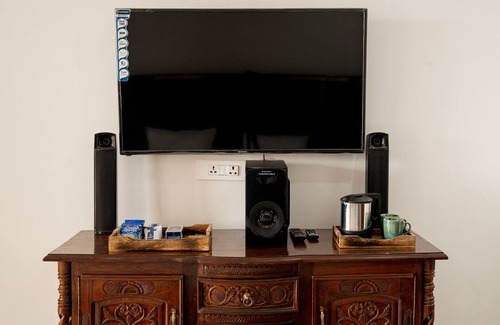 Bullawala Apartment | Bloomingdale's