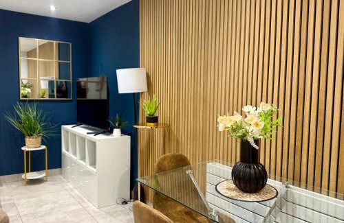 Brighton City Centre House | Bloomsaway Seafront SixBedroom BN14BSMa
