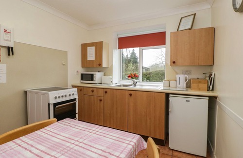 Abergavenny Cottage | BLORENGE, with a garden in Mardy