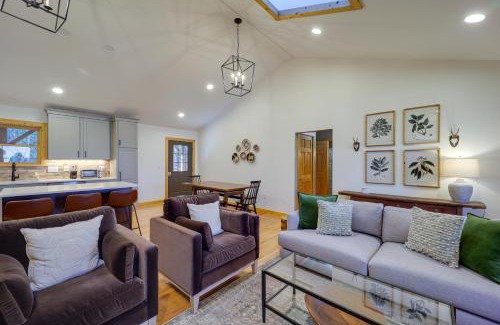 Blowing Rock House | Blowing Rock Escape with Covered Deck and Fire Pit