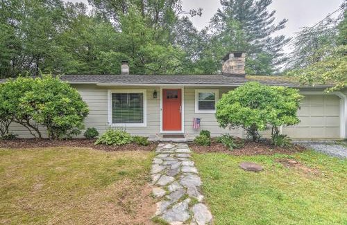Blowing Rock House | Blowing Rock Home 1 Block to Downtown!