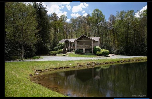 Blowing Rock House | Blowing Rock Retreat near Julian Price Park with stream and pond.