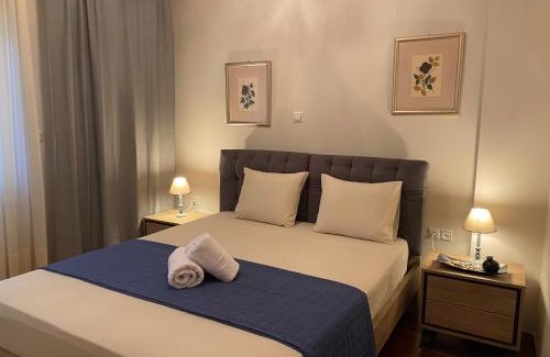 Koroni Apartment | Blu Blu apartment with castle view