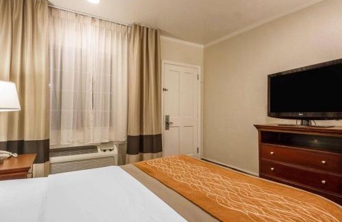 North Fremont Street Hotel | Blu Pacific Hotel