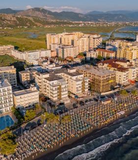 Shengjin Apartment | Blue Apartments & Hotel Shengjin
