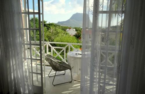 La Gaulette Apartment | Blue Appartment