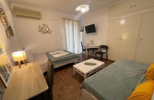 Loutraki Apartment | Blue balcony Loutraki