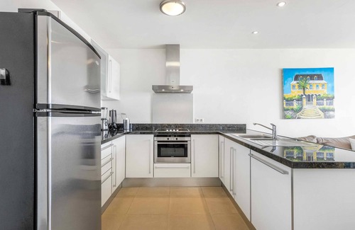Sint Michiel Apartment | Blue Bay 'the Hill", splendid view, close to beach, AC, swimming pool, gated