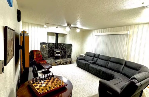 Mendenhaven House | Blue Bear Retreat